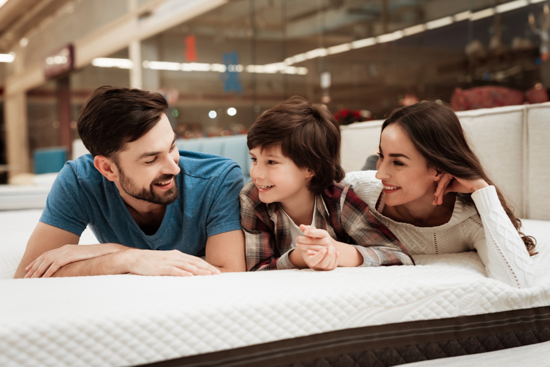 為什麼床墊在門市試躺很舒服,回家後感受不一樣?從試躺 15 分鐘到整晚睡眠的幾個關鍵 為什麼床墊在門市試躺很舒服,回家後感受不一樣?從試躺 15 分鐘到整晚睡眠的幾個關鍵