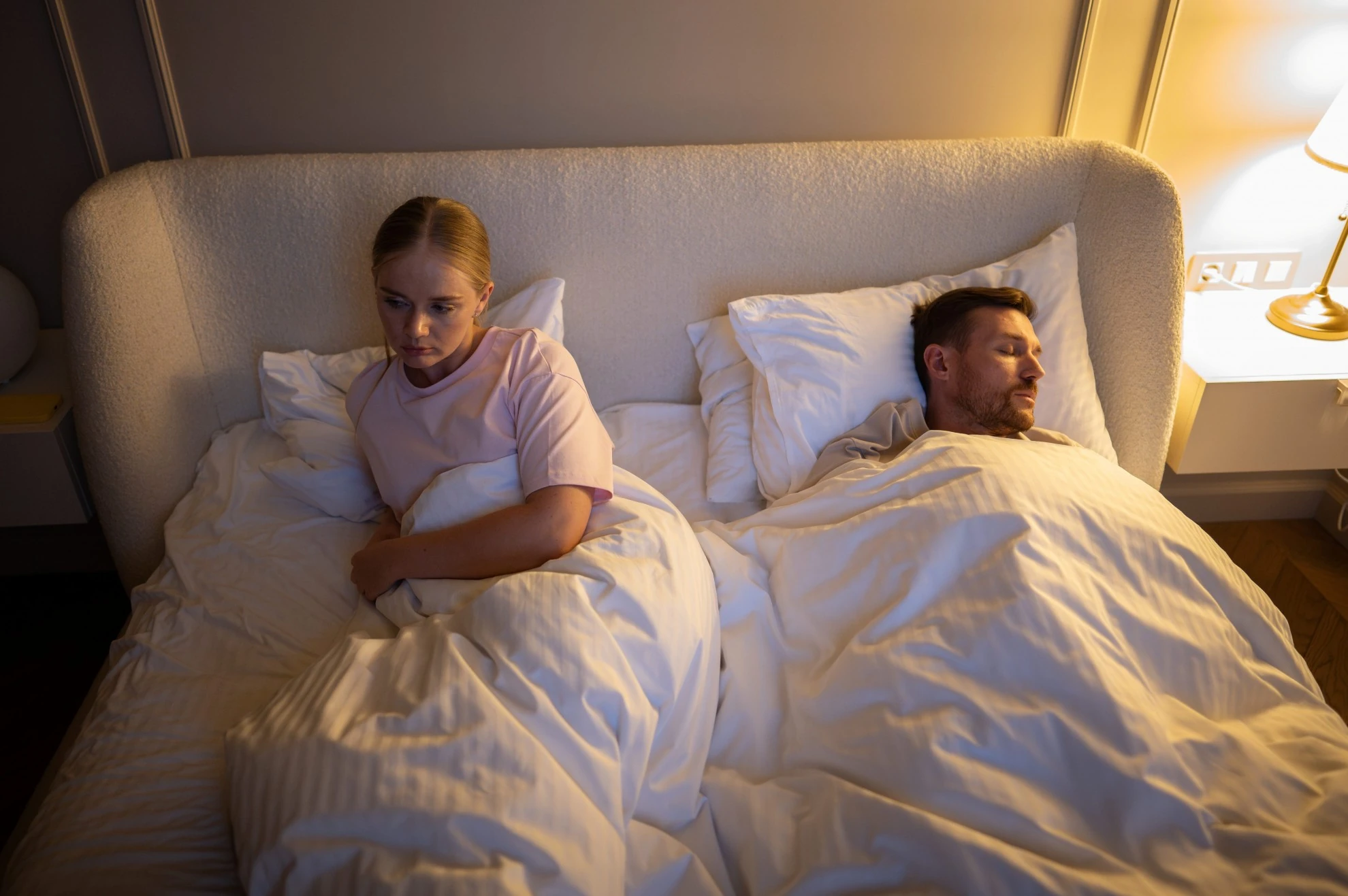 針對腰痠背痛族群的精準睡眠解決方案：材質、MMT測試與品牌推薦