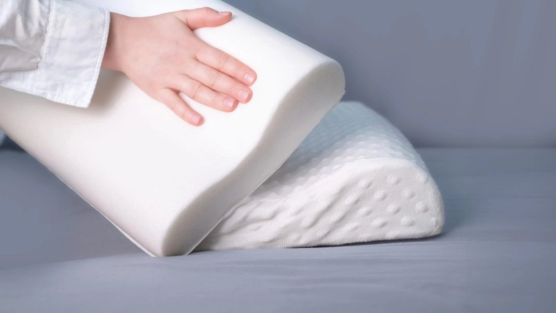 枕頭怎麼選?高度、支撐與紓壓完全指南 枕頭怎麼選?高度、支撐與紓壓完全指南